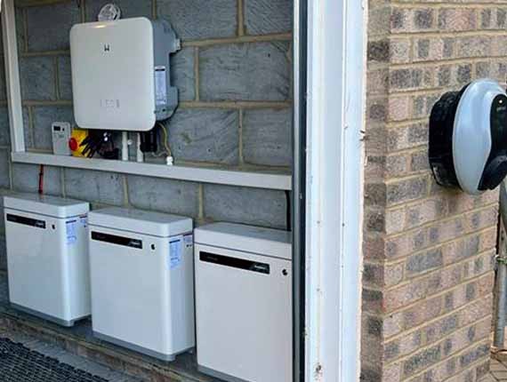 GoodWe inverter and battery installation